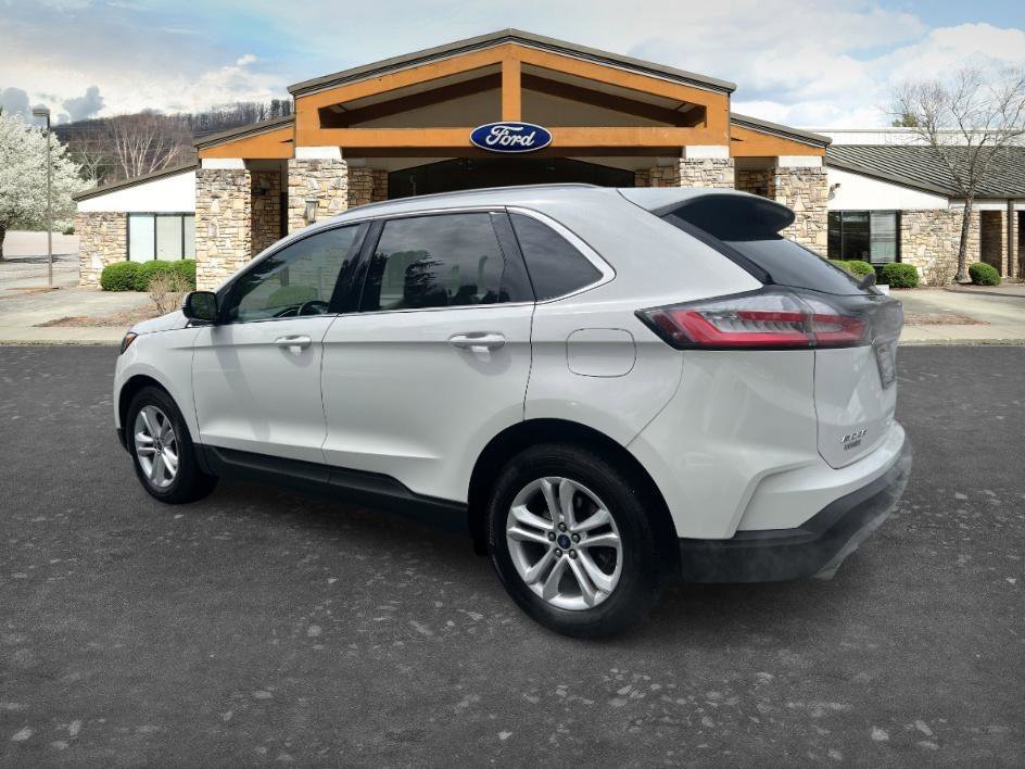 Used 2020 White Metallic Ford SEL image 6