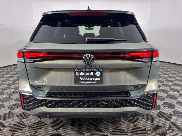 New 2026 Green Volkswagen 2.0T SE R-Line Black image 21