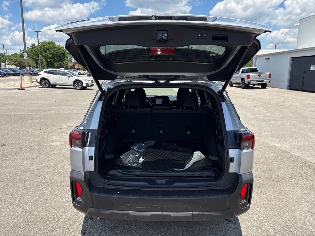 New 2026 ICE SILVER METALLIC Subaru Premium image 8
