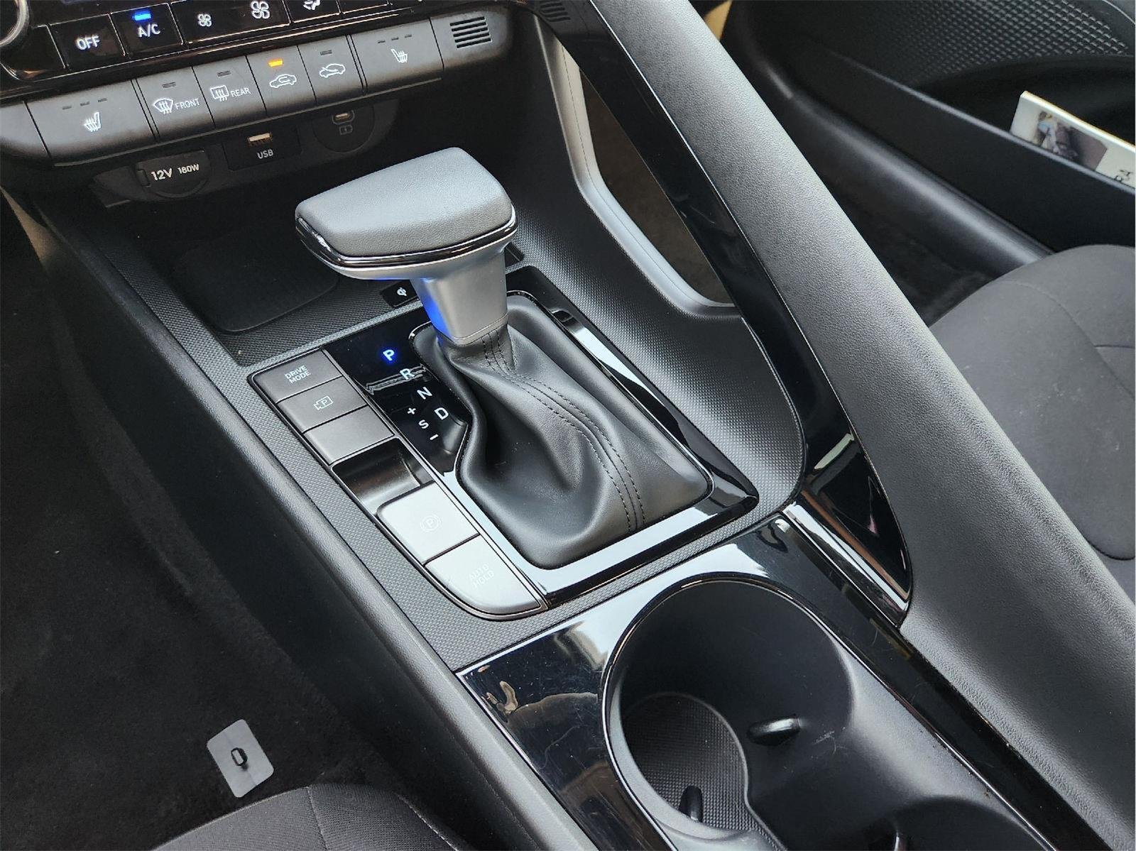 2026 Hyundai Elantra SEL - Photo 19