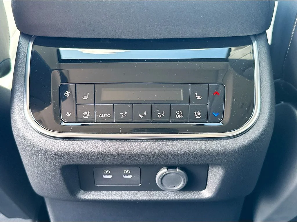 New 2027 DYNAMIC METAL INFINITI Luxe 4WD image 27