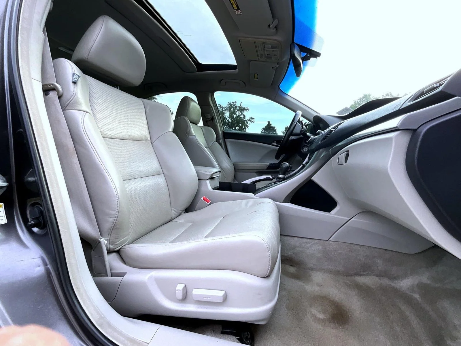 Used 2010  Acura 2.4 image 17