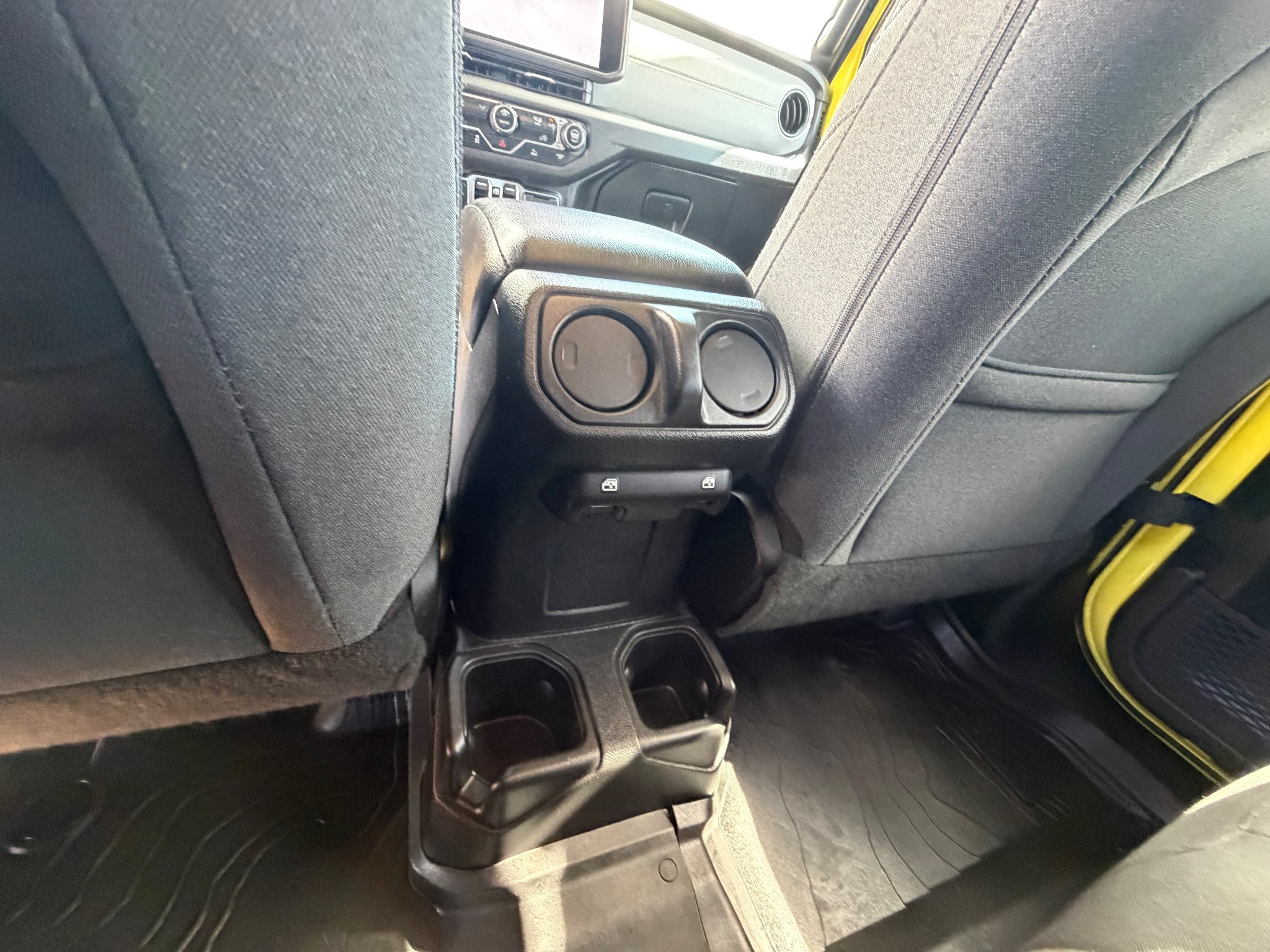 Used 2024 High Velocity Clearcoat Jeep Sport S image 15