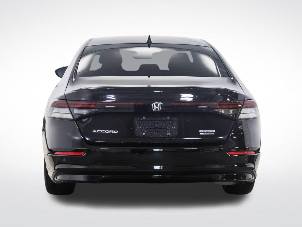 Used 2024 Crystal Black Pearl Honda Touring image 4