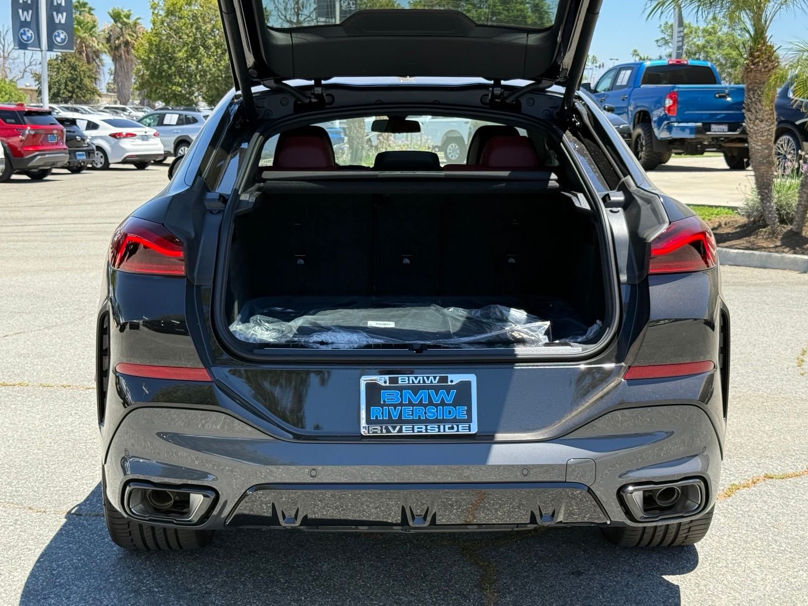 New 2027 Black Sapphire Metallic BMW xDrive40i image 16