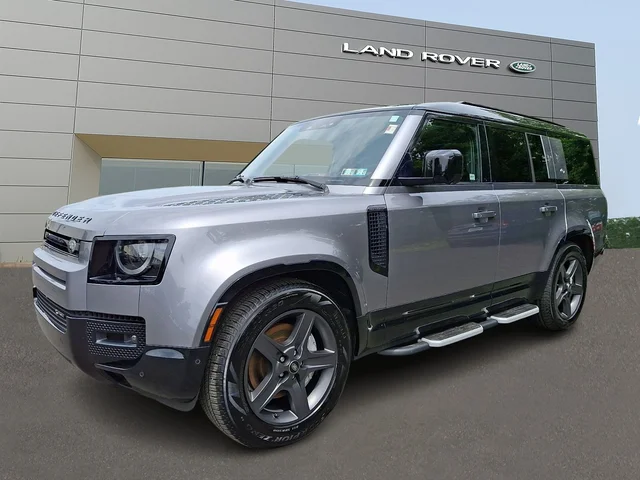 2023 Land Rover Defender 130 X-Dynamic SE