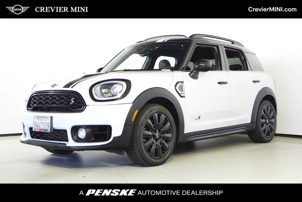 Used 2019 White MINI  image 1