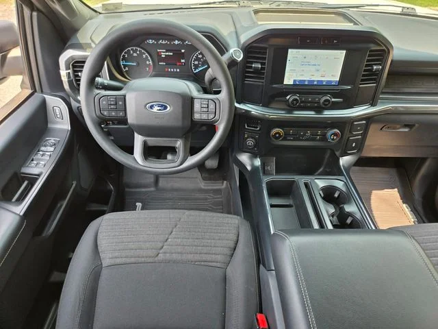 Used 2023 White Ford XL image 13