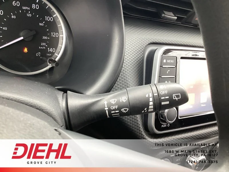 Used 2021 Gray Nissan S image 27