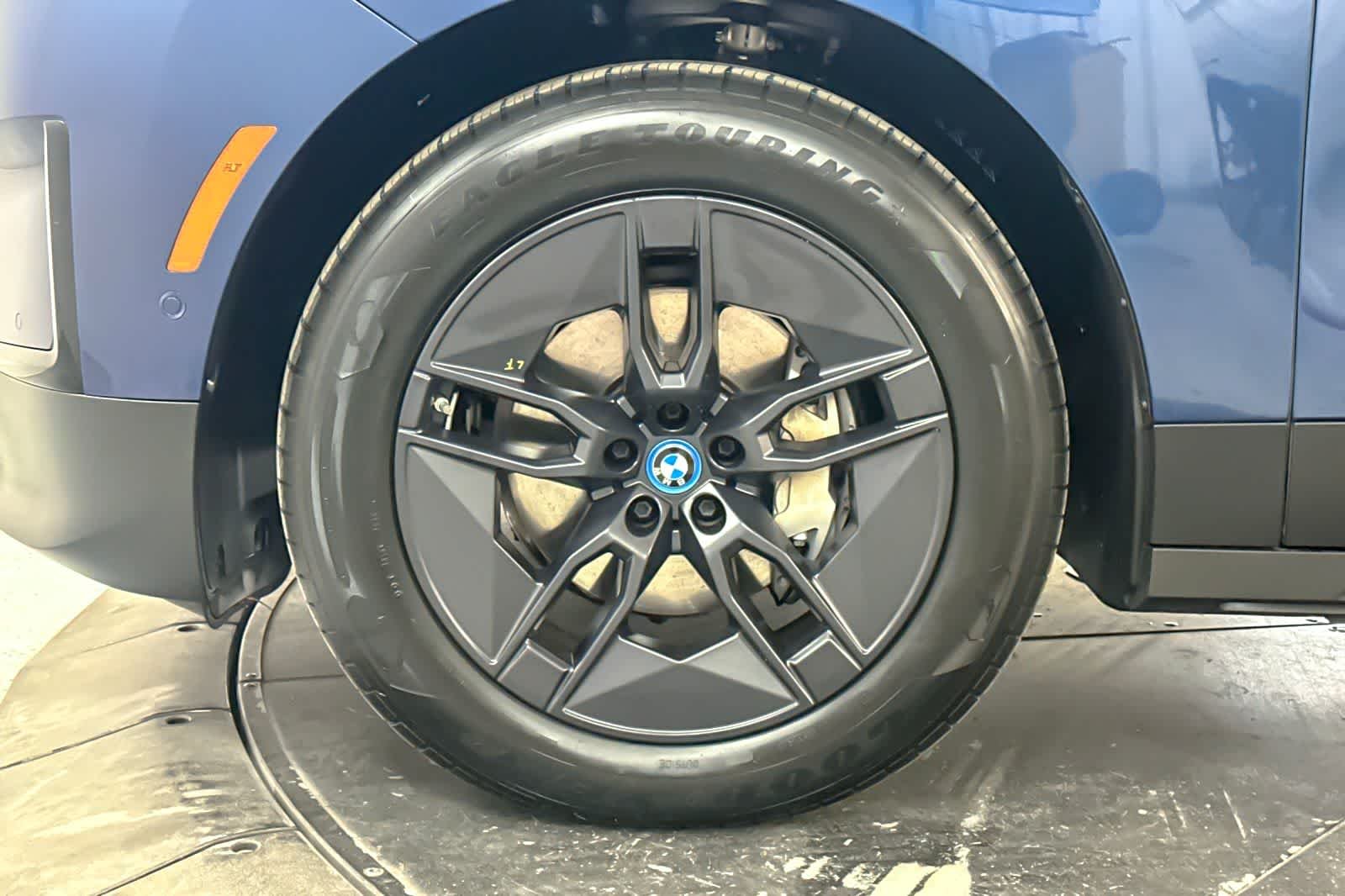 Certified Used 2024 Phytonic Blue Metallic BMW xDrive50 image 26