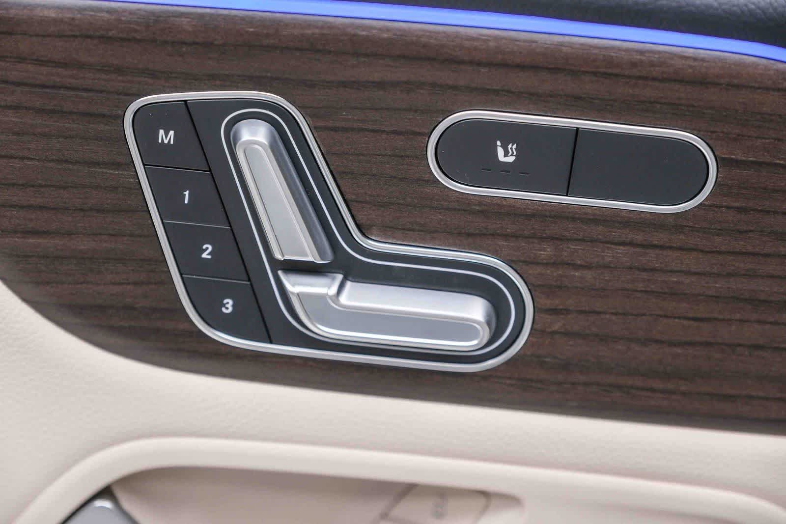 New 2026 Polar White Mercedes-Benz GLB 250 image 70