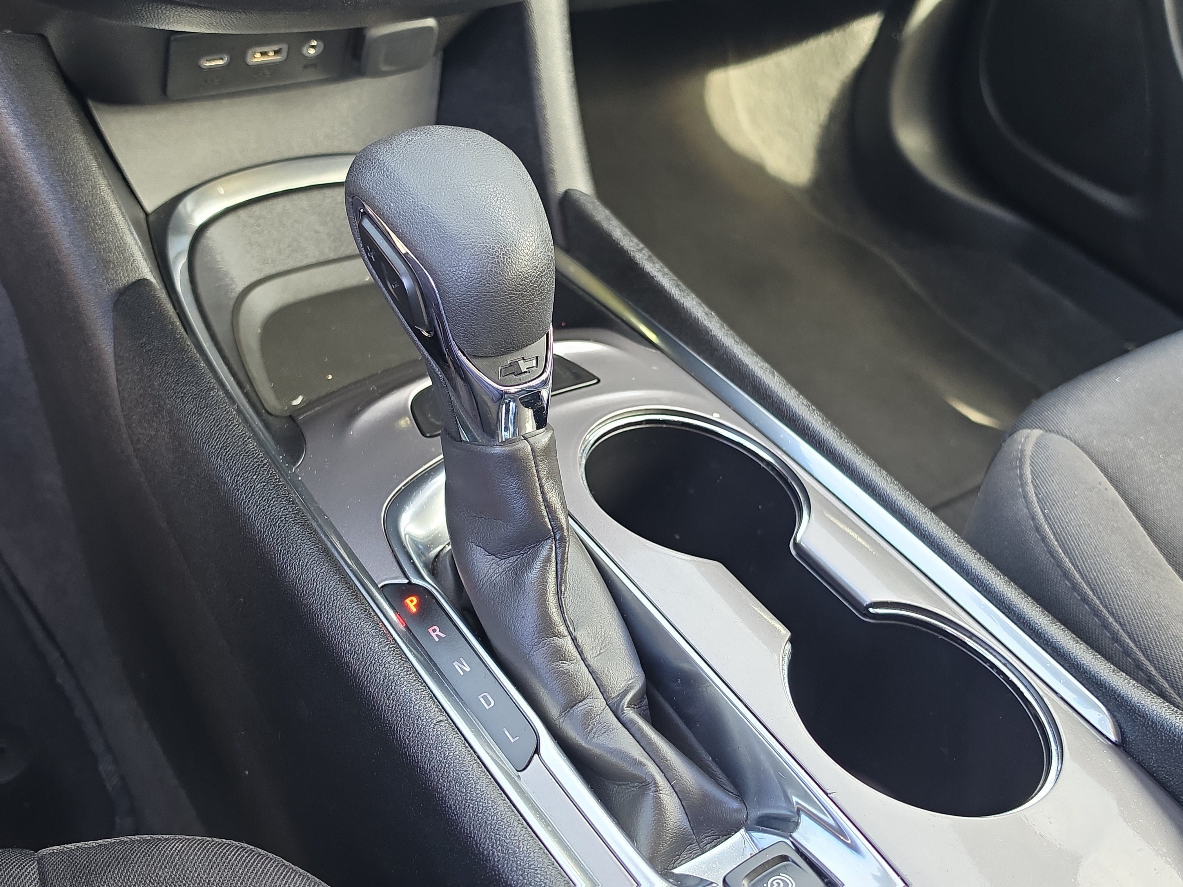 Used 2024 Sterling Gray Metallic Chevrolet 1LT image 28
