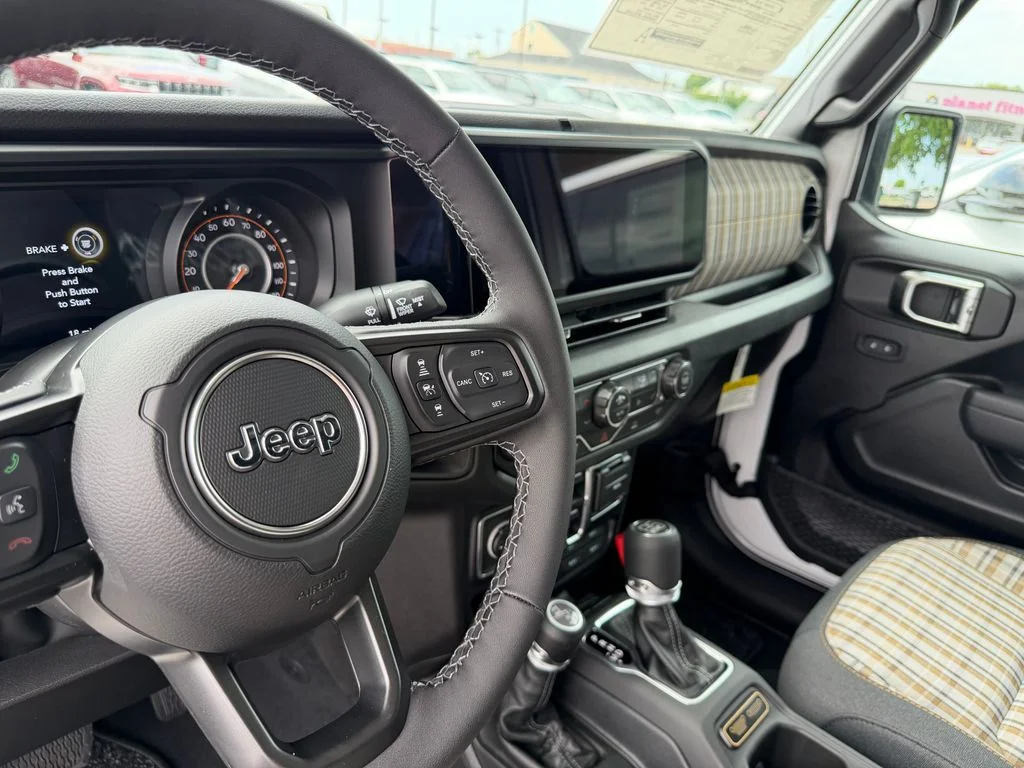 New 2026 White/off-white Jeep 85th Anniversary Edition image 30