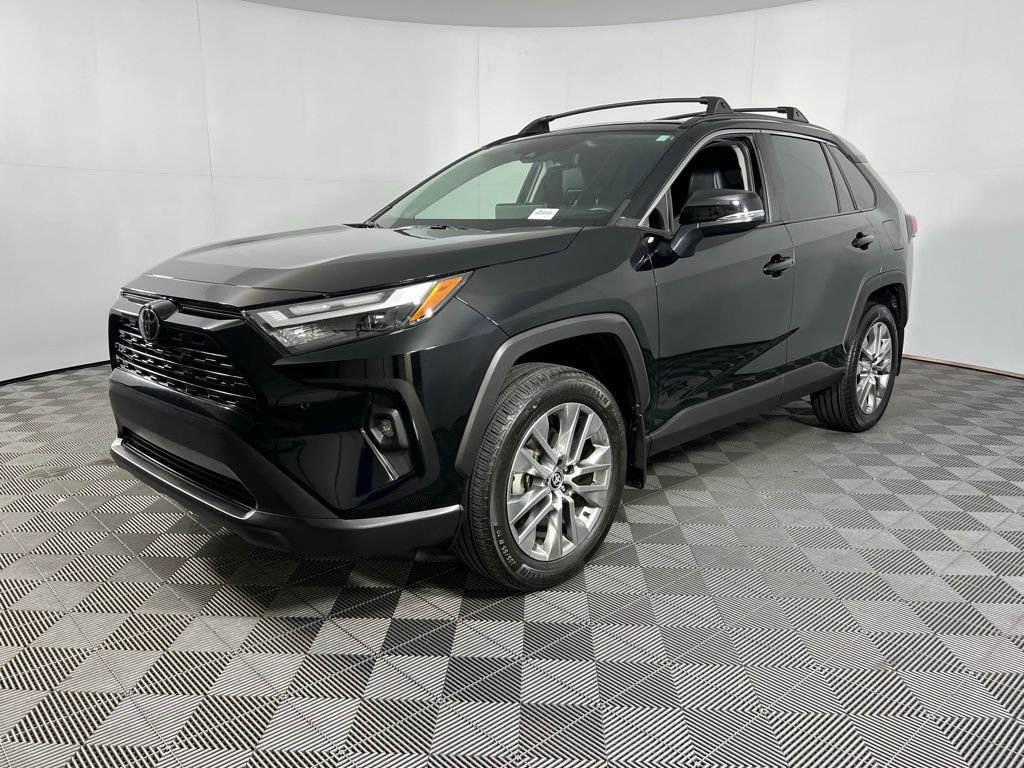 2024 Toyota RAV4 XLE Premium photo 2