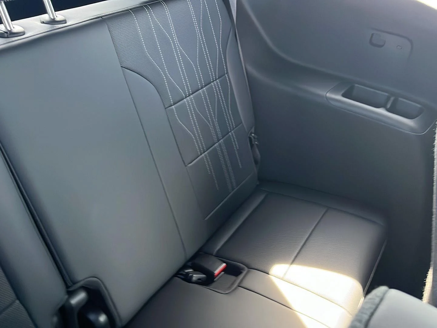 Used 2025 Ebony Twilight Metallic Buick Avenir image 34