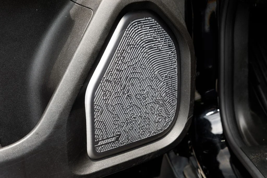 Used 2025 Black GMC 2X image 26