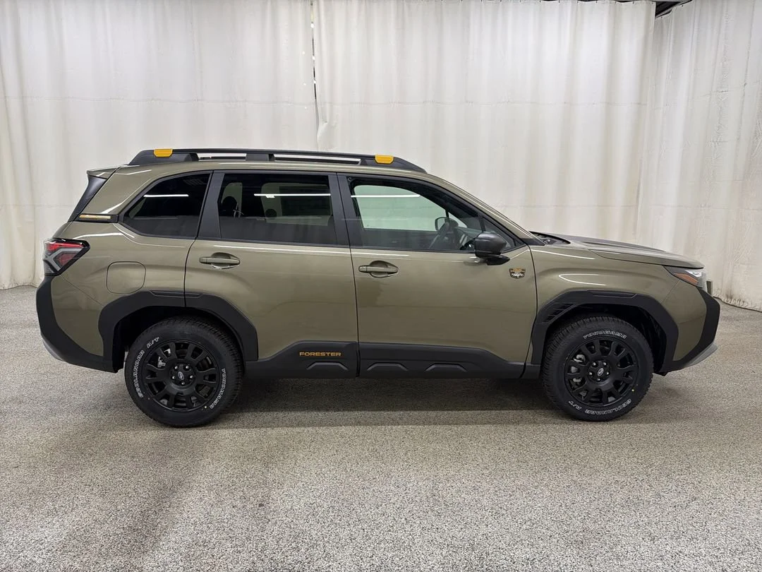 New 2026 Autumn Green Metallic Subaru Wilderness image 5