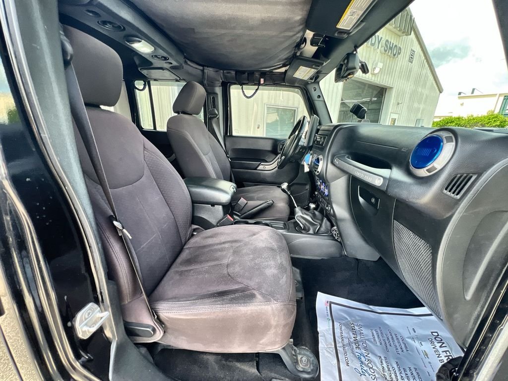 Used 2015 Black Jeep Unlimited Sport image 24