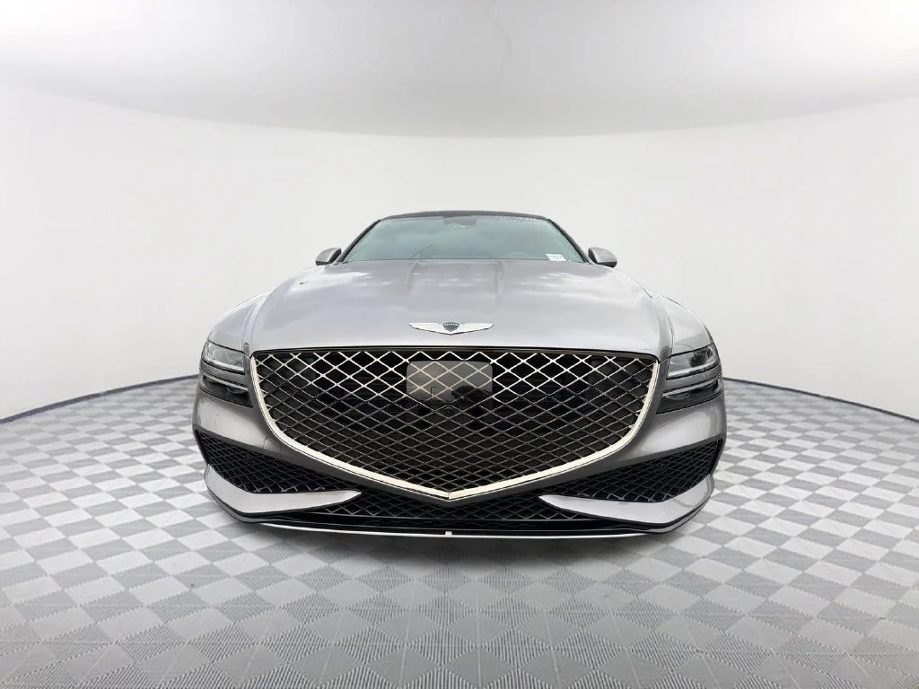 Used 2024 Silver Genesis 2.5T image 2