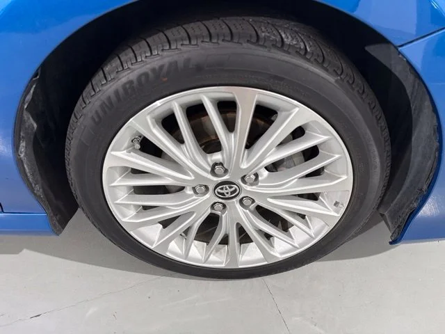 Used 2019 Blue Toyota XLE image 12