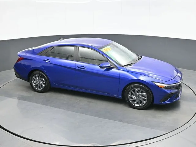Used 2024 Blue Hyundai SEL image 15