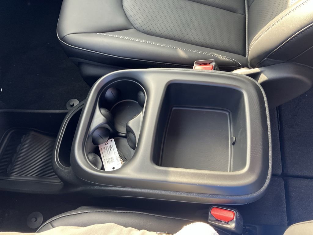 2026 Chrysler Pacifica Select - Photo 19