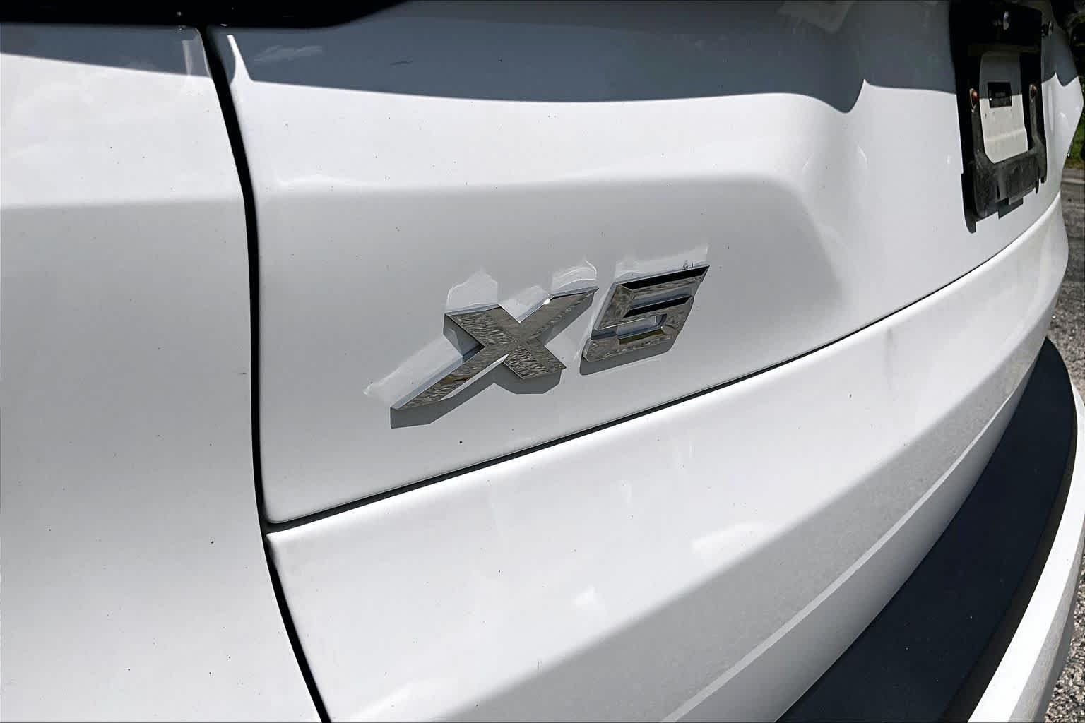 Used 2026 Alpine White BMW xDrive40i image 10