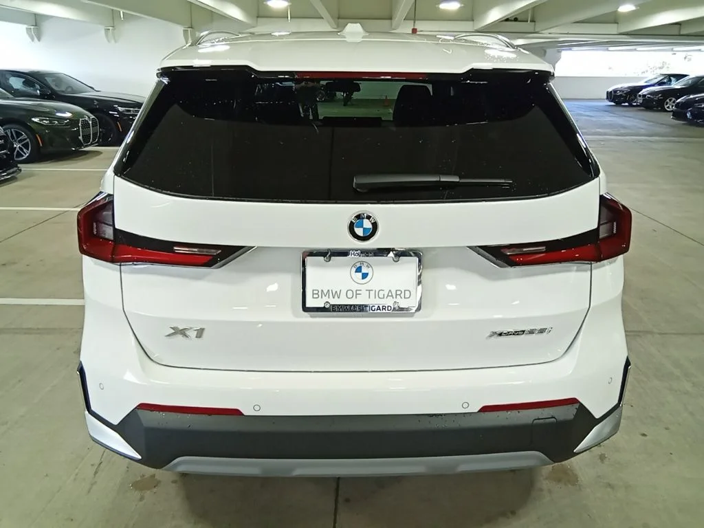 Used 2023 Alpine White BMW xDrive28i image 6