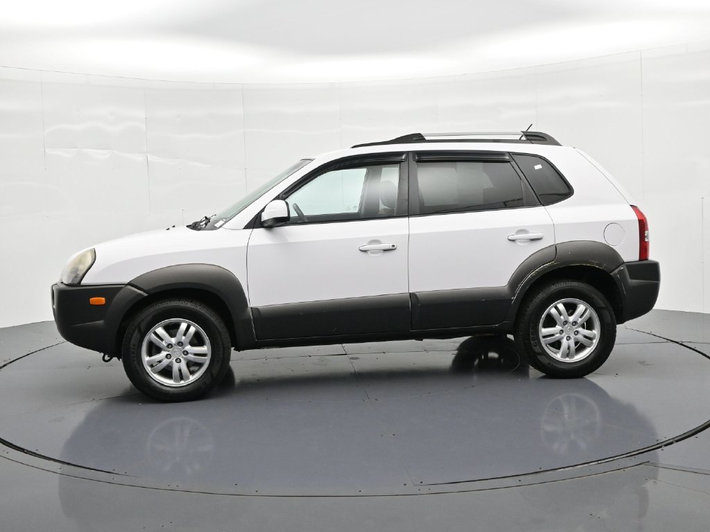 Used 2006 White Hyundai Limited image 9
