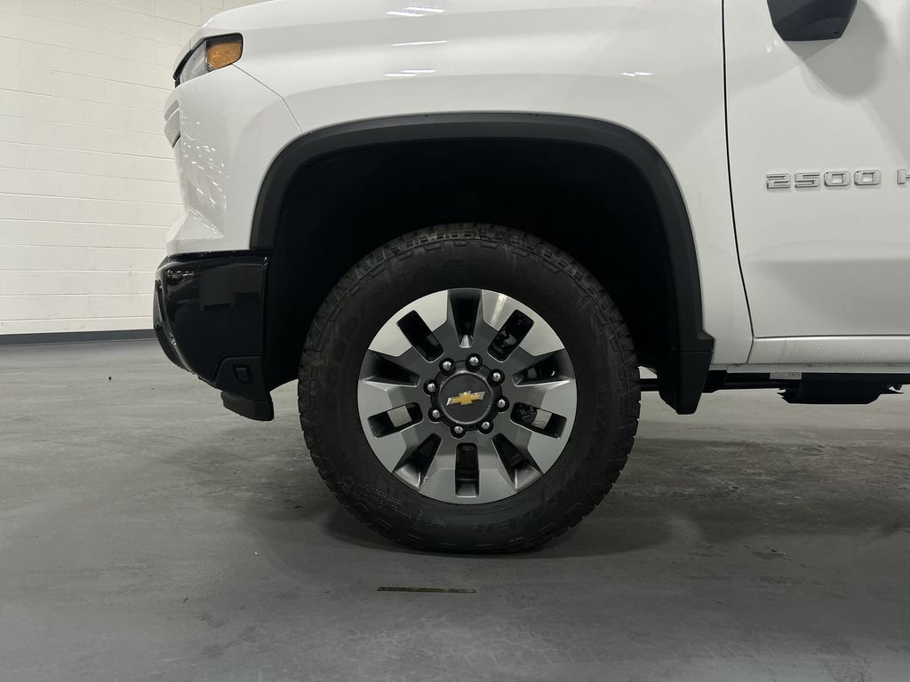 2026 Chevrolet Silverado 2500 HD Custom - Photo 18