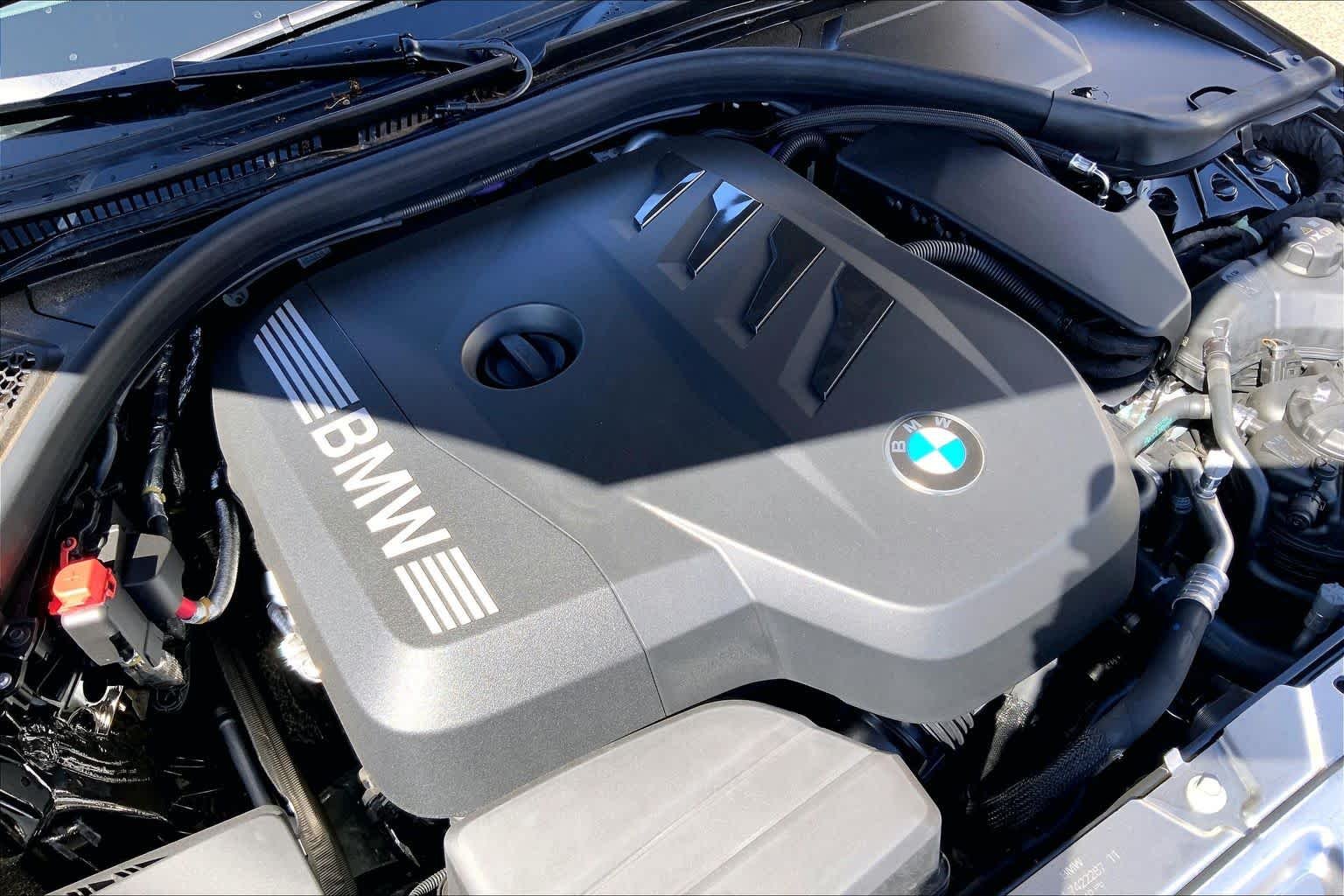 New 2026 Black Sapphire Metallic BMW 330i xDrive image 17