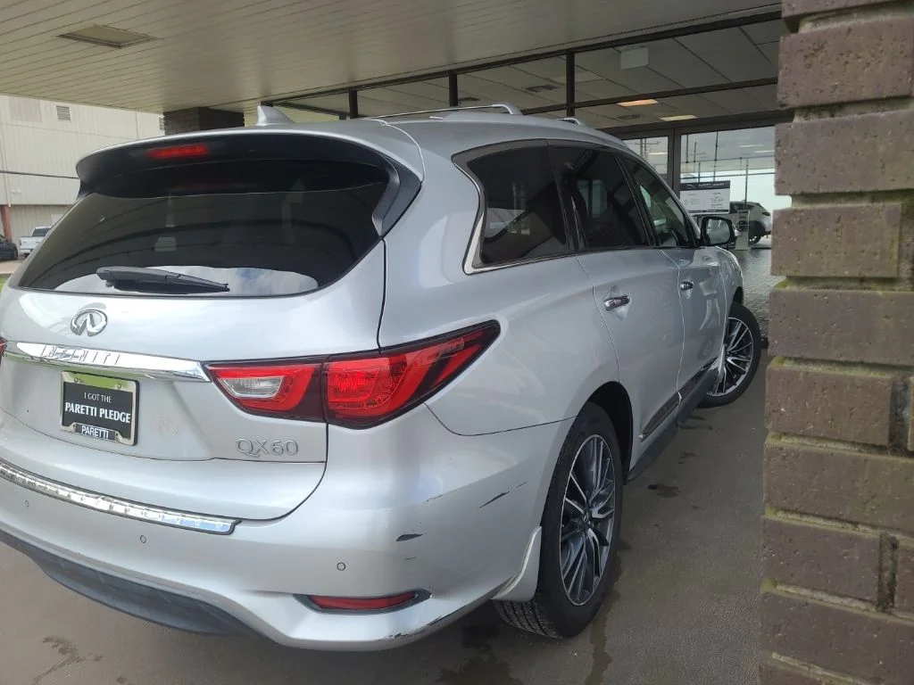 Used 2017 Silver INFINITI Base image 5