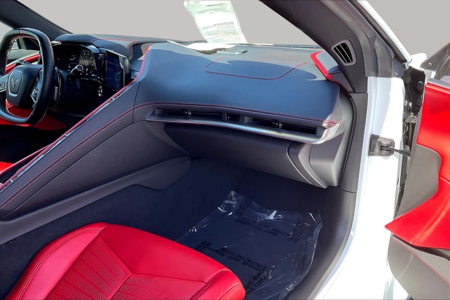 2021 Chevrolet Corvette 2LT - Photo 17