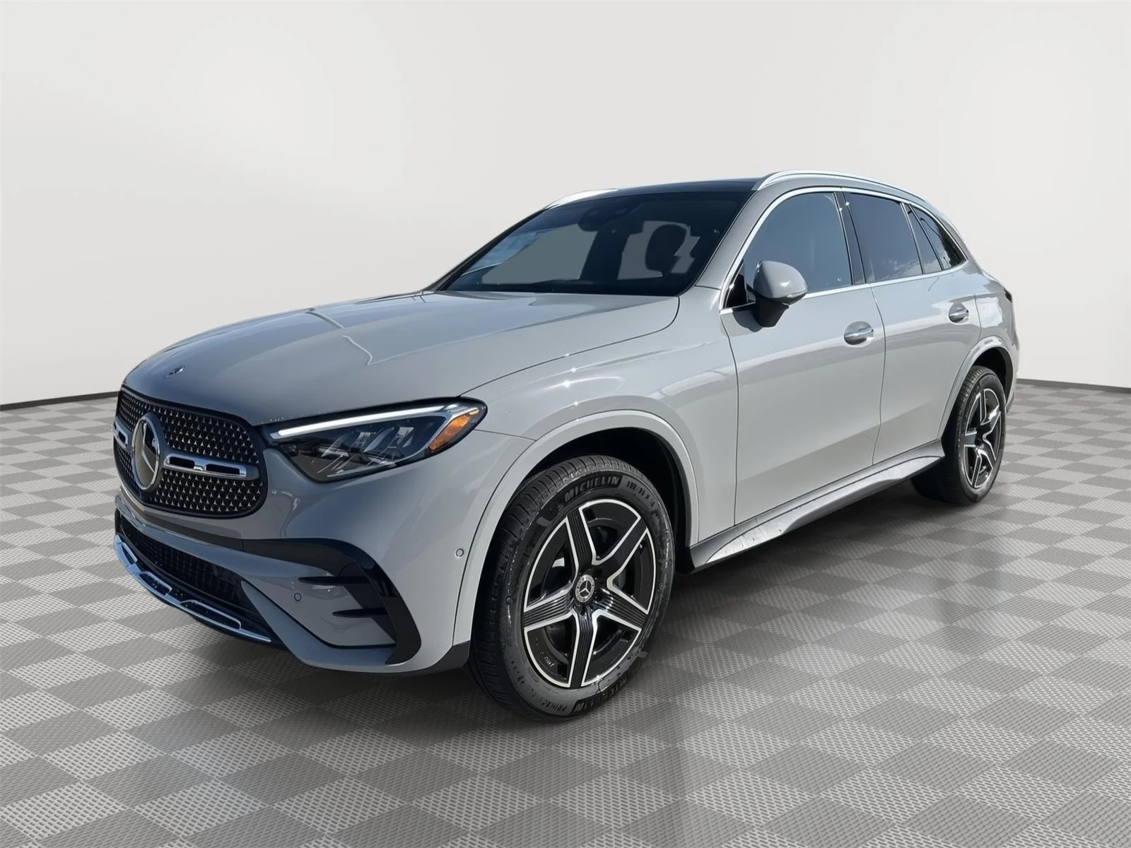 New 2027 MANUFAKTUR Alpine Grey Mercedes-Benz GLC 300 image 7