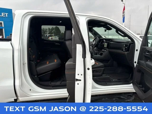 Used 2024 White GMC AT4 image 40