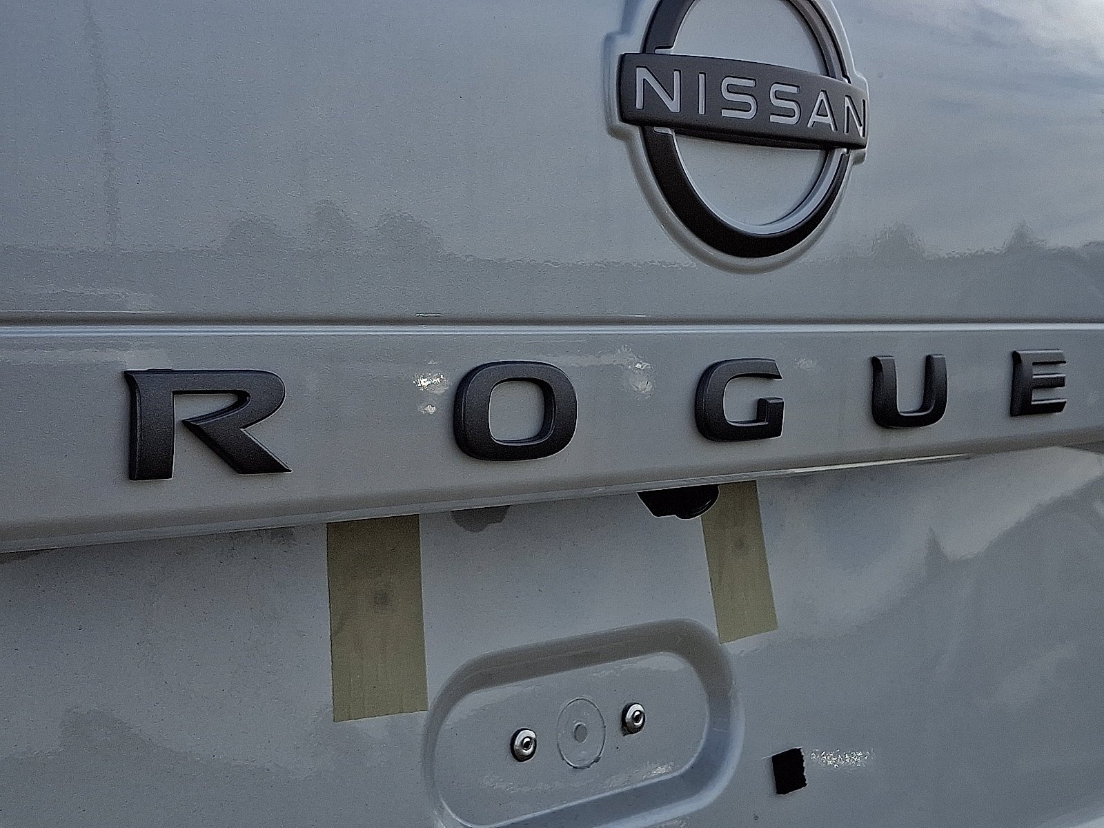 New 2026 Everest White Pearl TriCoat Nissan SV image 5