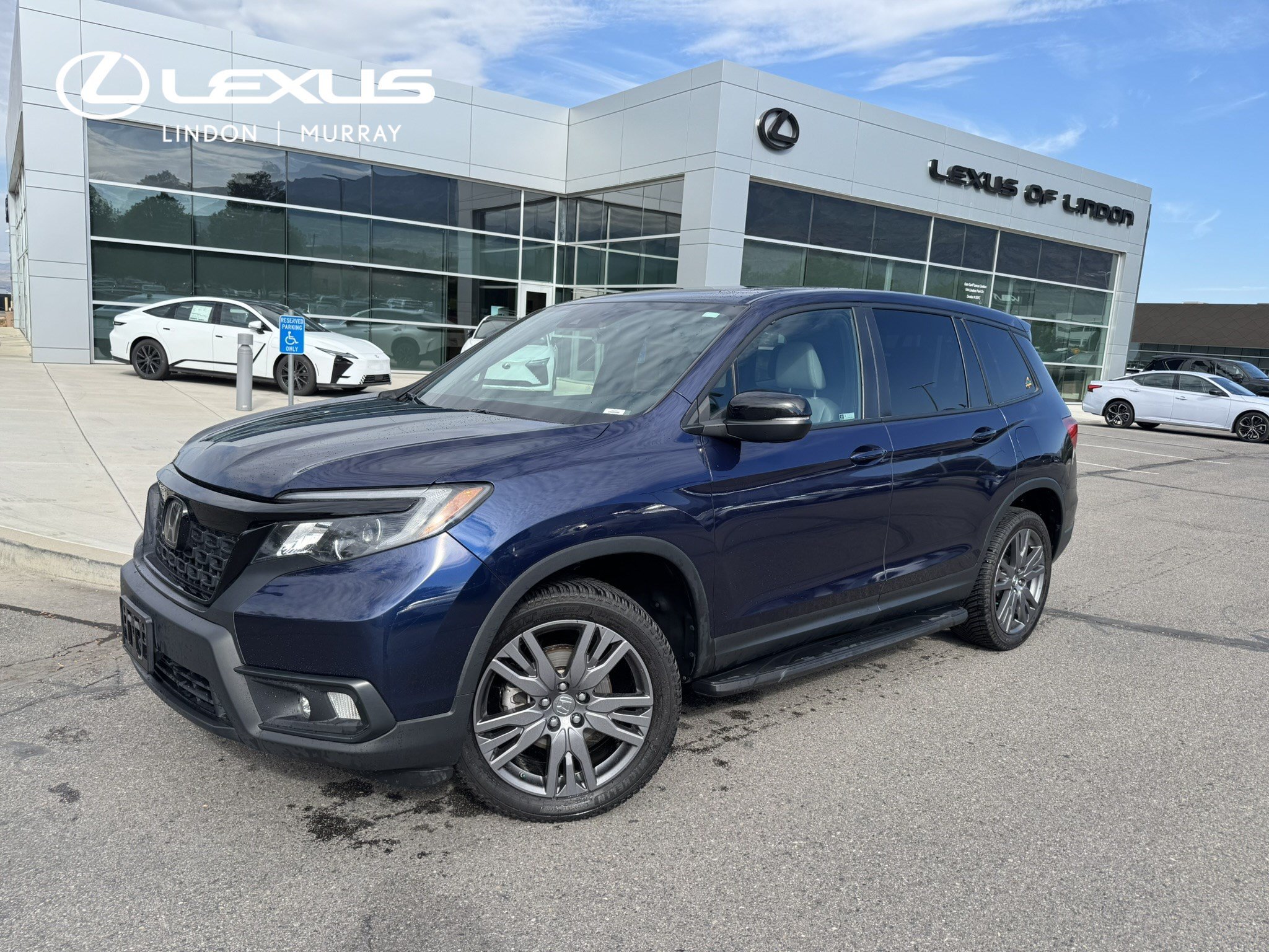 Used 2021 Obsidian Blue Pearl Honda EX-L image 1