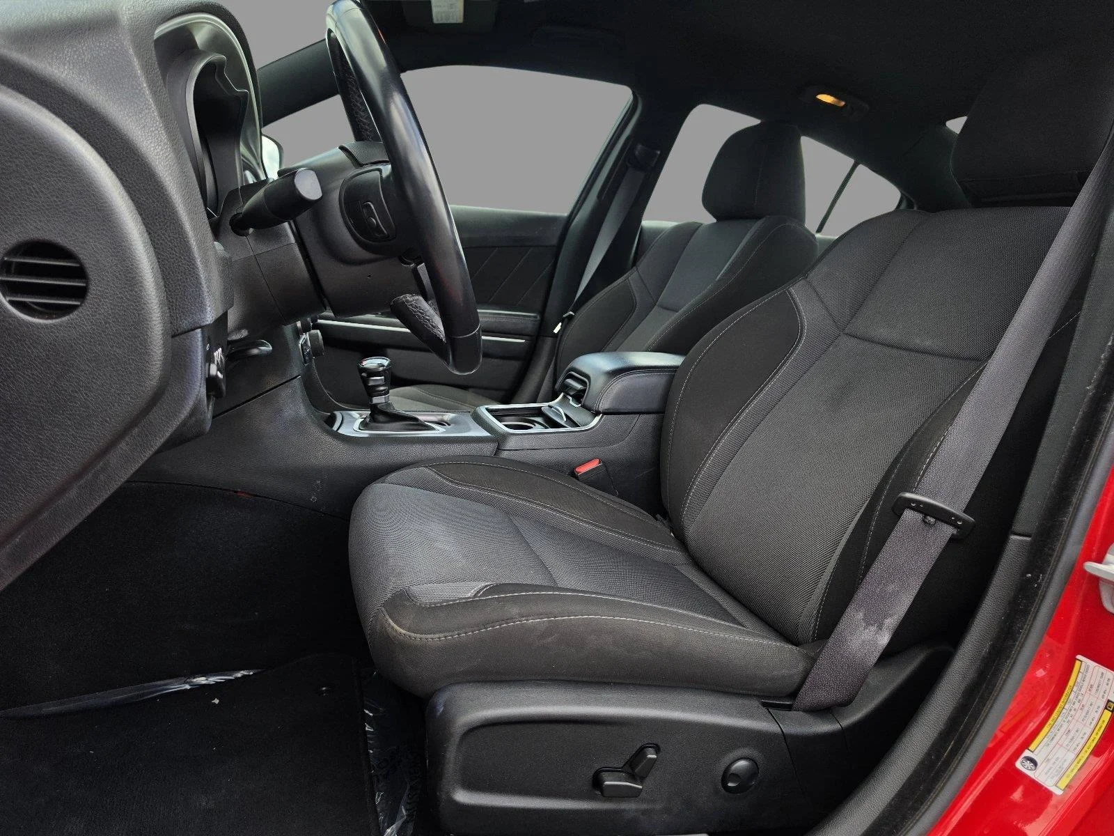 Used 2022 Torred Clearcoat Dodge SXT image 17