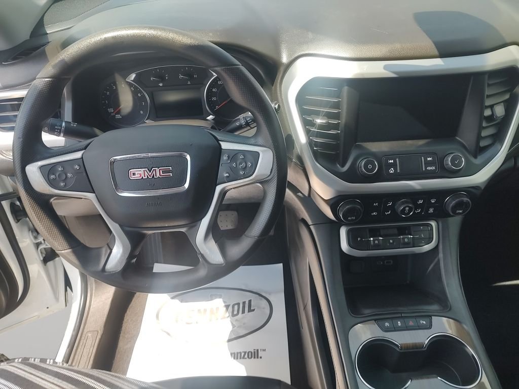 Used 2023 White GMC SLE image 10
