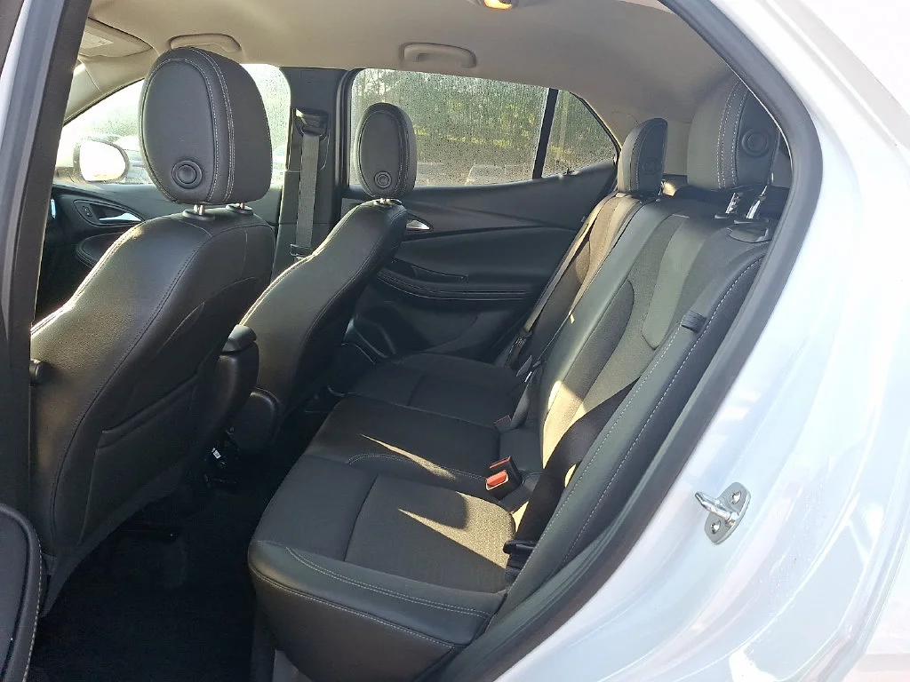 2025 Buick Encore GX Preferred - Photo 10