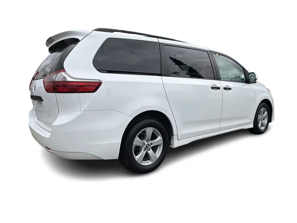 Used 2020 Super White Toyota 7-Passenger V6 Dilawri Certified   Local BC   Spac image 15