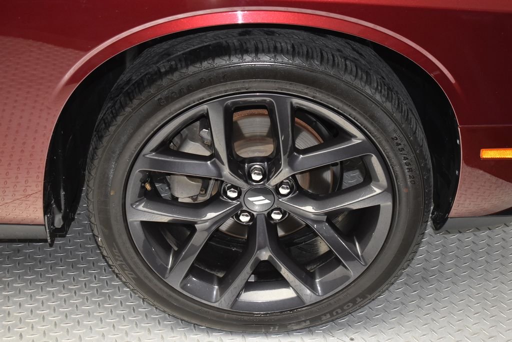 Used 2021 Red Dodge SXT image 30