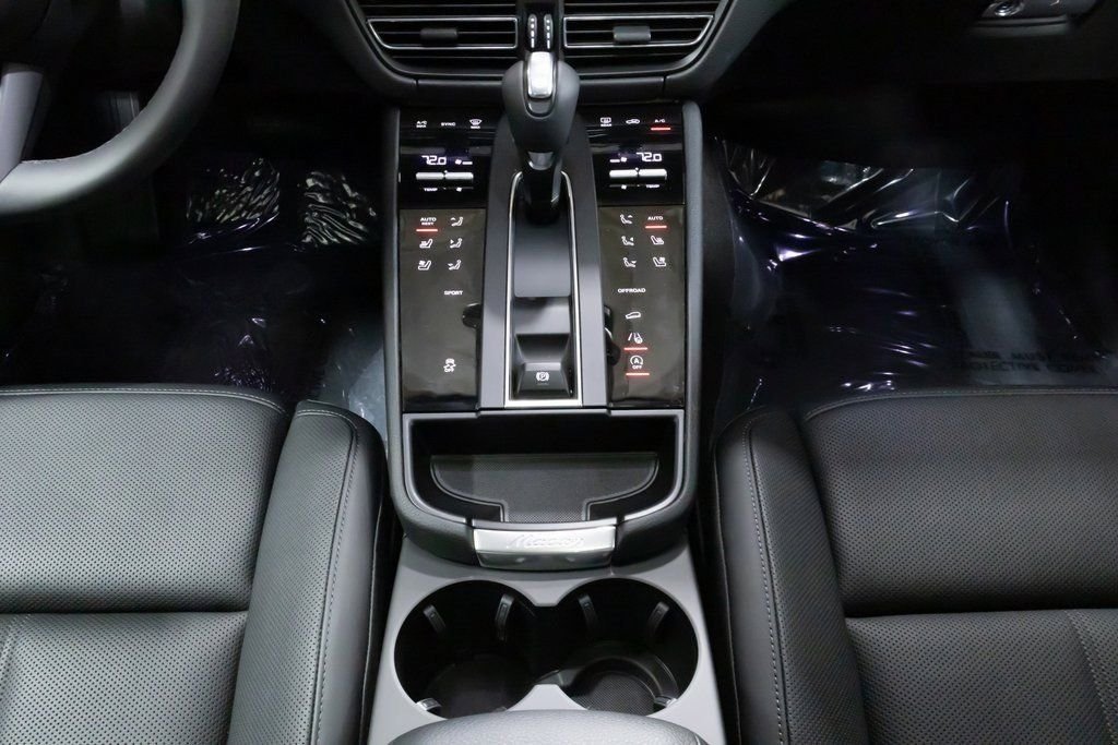 Certified Used 2025 White Porsche  image 16