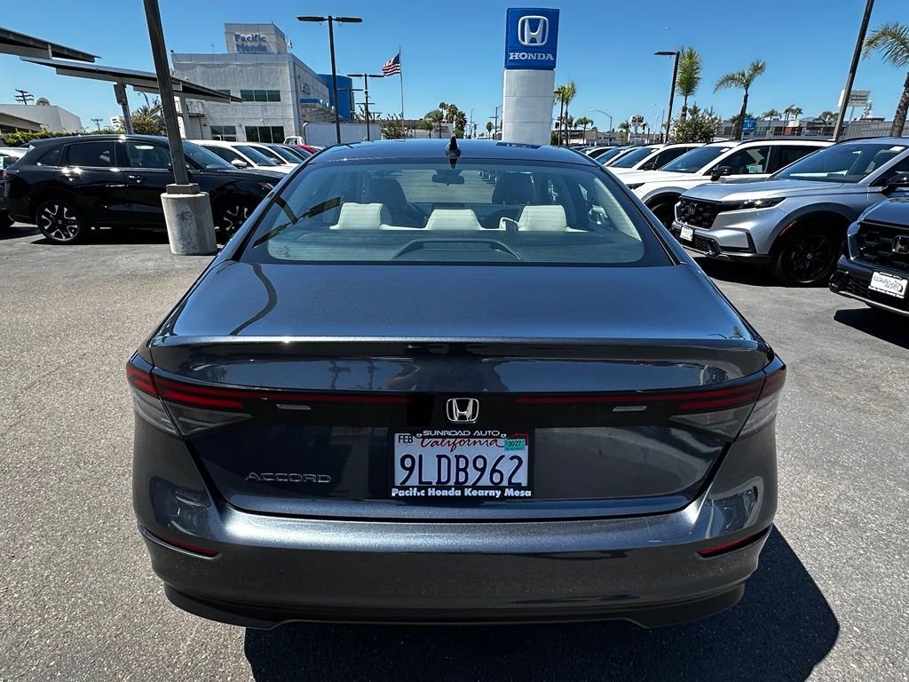 Used 2024  Honda LX image 7