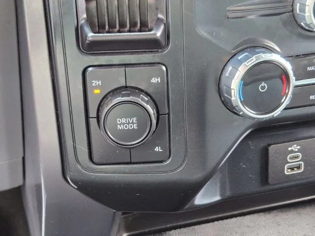 Used 2025 White Ford XLT image 28