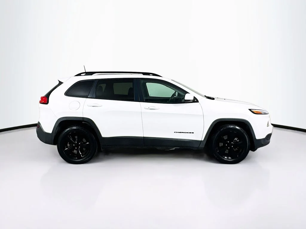 Used 2017 Bright White Clearcoat Jeep Limited image 9