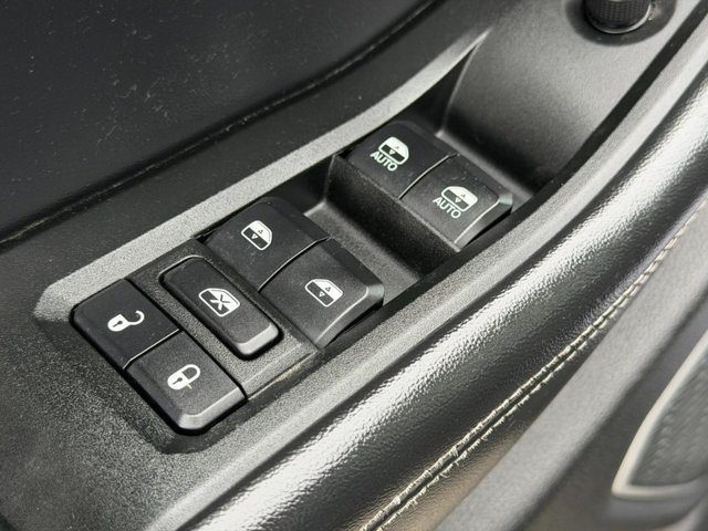 Used 2021 Black Jeep Limited 4x4 image 19
