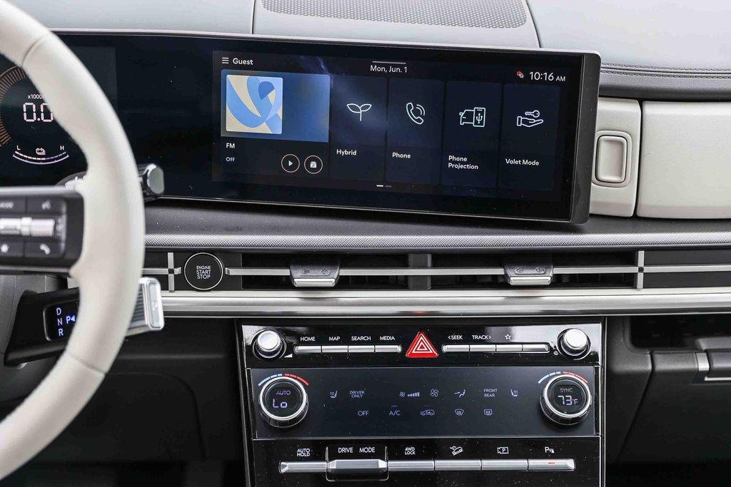 New 2026 Shimmering Silver Hyundai SEL image 14