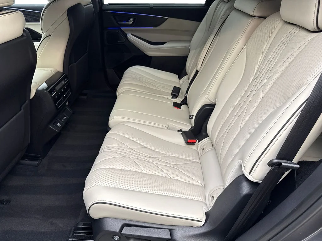 Used 2025  Acura Type S w/Advance Package image 34
