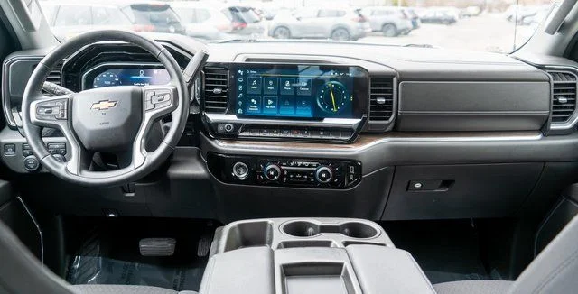Used 2023 White Chevrolet LT image 15